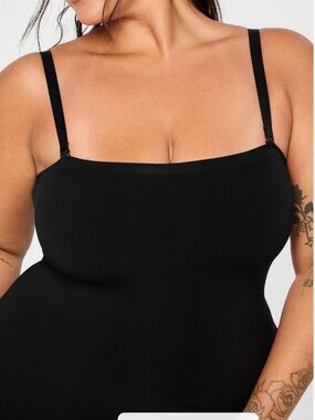 YITTY Black Tube Midi Bodycon Skirt